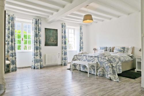 4* star historic town house in 1st village liberated in Normandy on D Day : Guest accommodation near Audouville-la-Hubert