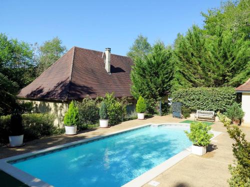Ferienhaus mit Pool Carsac-Aillac 200S : Guest accommodation near Prats-de-Carlux
