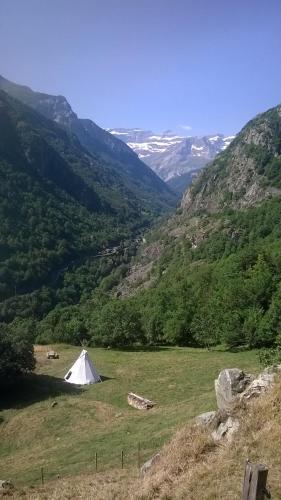 Tipis nature : Guest accommodation near Gèdre