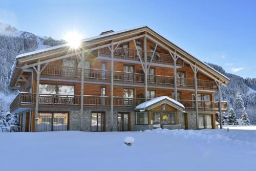 Mont Blanc Alpine Estate : Guest accommodation near La Chapelle-d'Abondance
