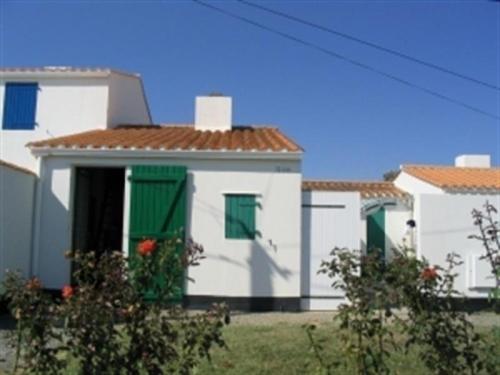 House Les fermes marines - maisonnette de type 3 plein pied / 6 personnes : Guest accommodation near La Chaize-Giraud