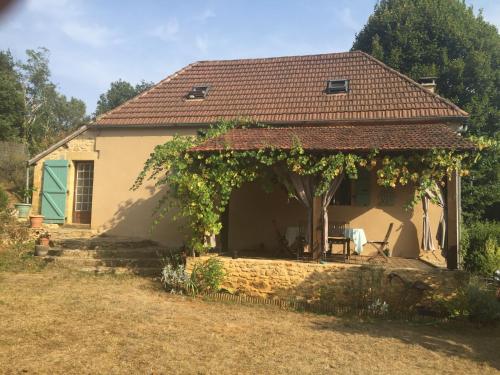 La Vieille Maison : Guest accommodation near Saint-Julien-de-Lampon