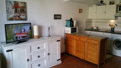 Les Olivades : Guest accommodation near Biot