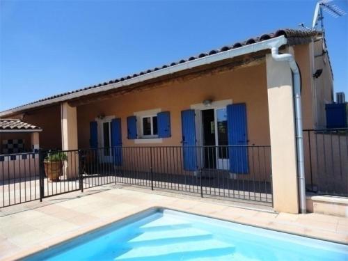 Apartment Vallon pont d arc - 7 pers, 100 m2, 4/3 : Guest accommodation near Ruoms