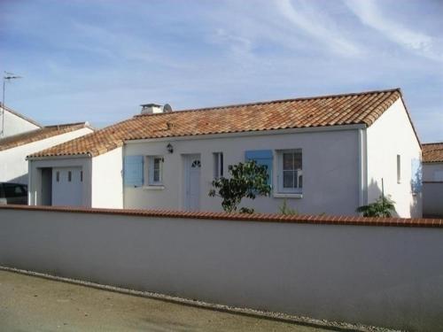 House Maison individuelle t3, dans quartier sainte anne : Guest accommodation near Saint-Cyr-en-Talmondais