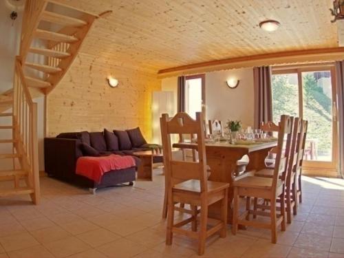 House La piaz 2 : Guest accommodation near Aigueblanche