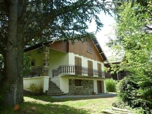 House Agreable chalet *** proche du lac : Guest accommodation near Cournols