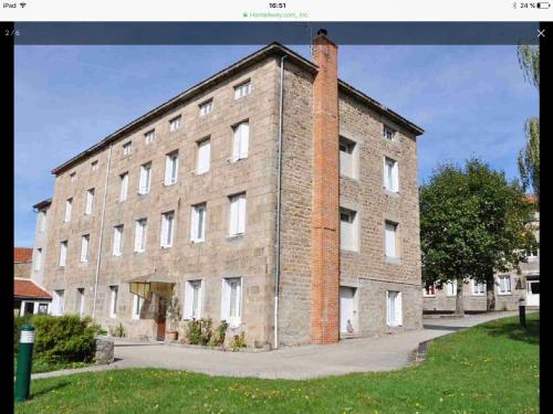 Residence des portes du Velay : Guest accommodation near Riotord