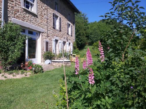 Le Vertige : Bed and Breakfast near Brousse