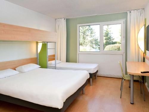 ibis budget Angoulême Nord : Hotel near Coulgens