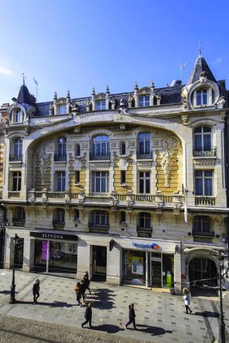 Best Western Hôtel d'Arc : Hotel near Loury