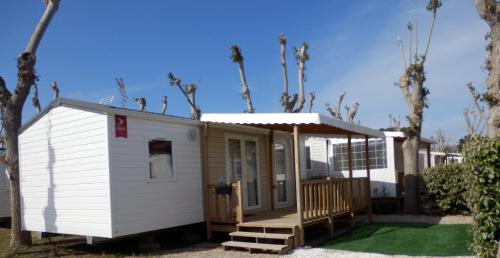 Mobil Home dans Les Sables Du Midi : Guest accommodation near Vendres