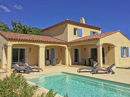 Holiday home Dumas : Guest accommodation near La Garde-Freinet