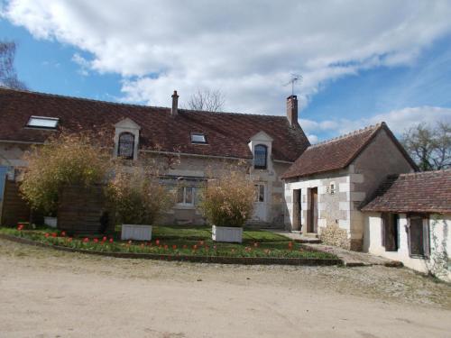 Gite Chevenet à La Vernelle : Guest accommodation near Fontenay