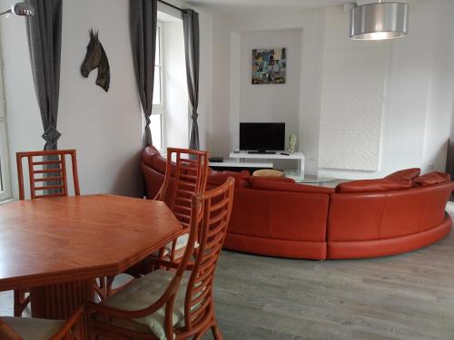 Appartements les Poppa : Apartment near Cussy