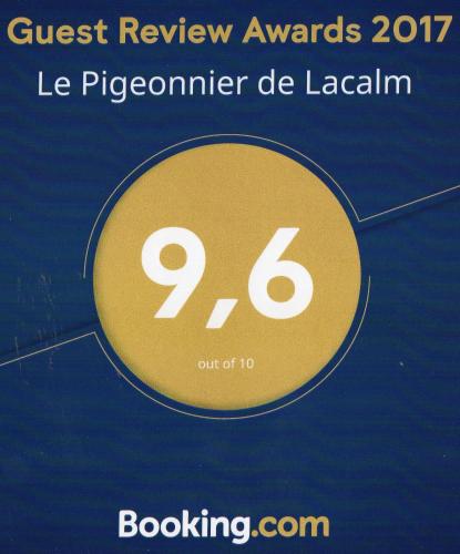 Le Pigeonnier de Lacalm : Guest accommodation near Valderiès