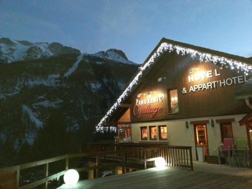Appart'hotel Panoramic-Village : Guest accommodation near La Grave