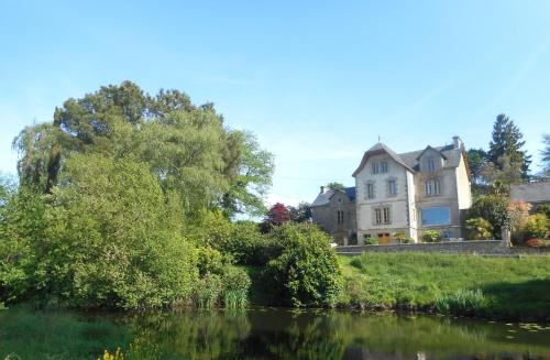 Riverview : Guest accommodation near Le Cours