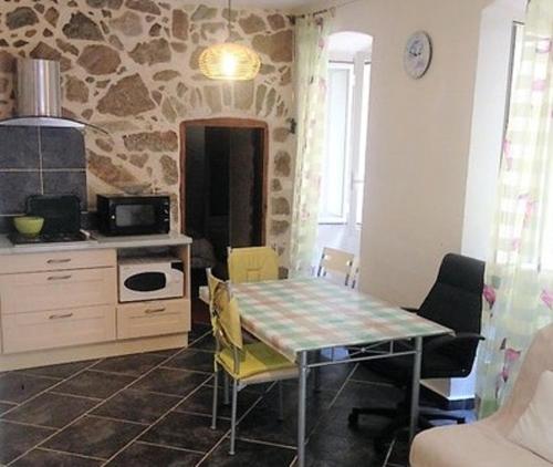 Holiday home rue de l'Eglise 2 : Guest accommodation near Avapessa