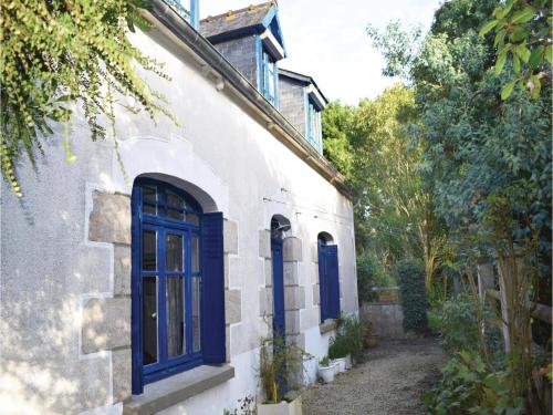 Holiday Home in Lancerf : Guest accommodation near Troguéry