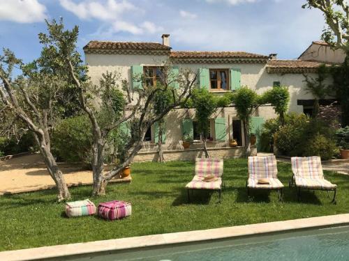 Villa - Arles : Guest accommodation near Saint-Martin-de-Crau