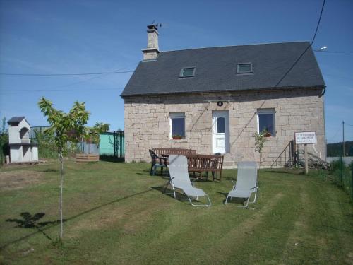 Gîte des Tourbières du Longeyroux : Guest accommodation near La Courtine