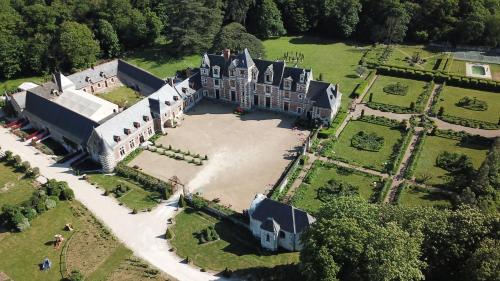 Chateau de Jallanges - Les Collectionneurs : Hotel near Neuillé-le-Lierre