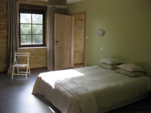 Chambres d'Hôtes La Fraiseraie : Bed and Breakfast near Villécloye