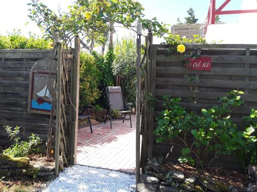 Le Nid : Bed and Breakfast near Locmaria