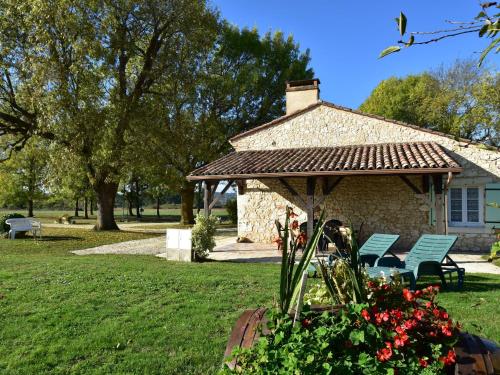 Maison De Vacances - Saint-Nexans 1 : Guest accommodation near Monmadalès