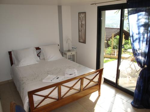 Les Terrasses de Rochetaillée : Bed and Breakfast near Fontaines-Saint-Martin
