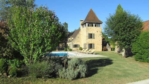Domaine de la Fage : Guest accommodation near Saint-Avit-de-Vialard