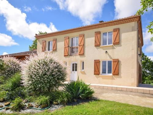 Villa - Bassoues : Guest accommodation near Castelnau-d'Anglès
