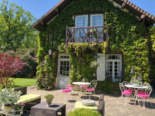 B&B - Le Vertbois : Bed and Breakfast near Le Thuit-Anger