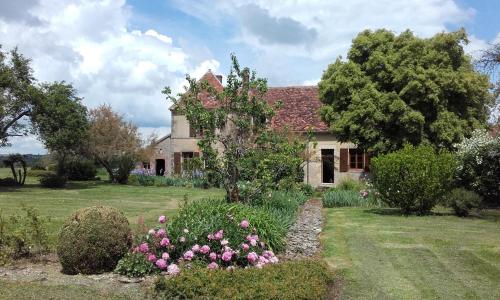 Gîte Le Tremblay : Guest accommodation near Charrin