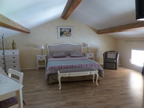 Chambre d'hôtes - Le Safran du Val d'Or : Bed and Breakfast near Moras-en-Valloire