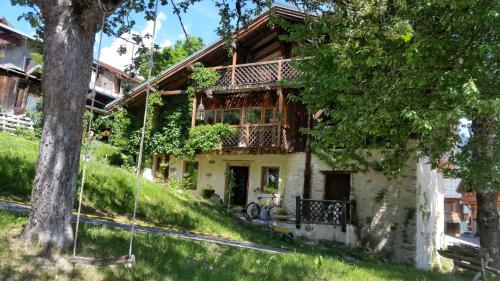 Sharples Guest House : Guest accommodation near Montgirod