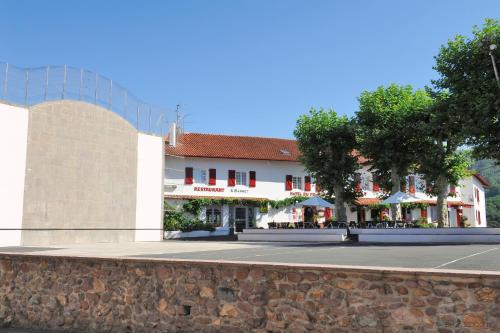Hotel Restaurant du Fronton : Hotel near Mendionde