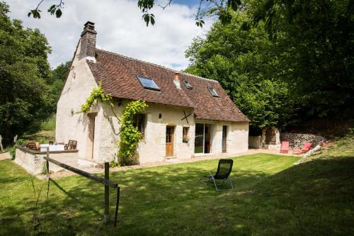 Holiday home Le Vaugarnier : Guest accommodation near Artins