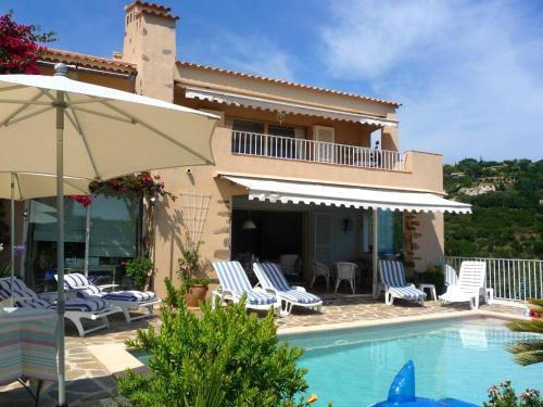 Villa Boulevard Canto Cigaloun : Guest accommodation near La Croix-Valmer