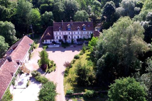 Le Moulin du Bas Pesé : Guest accommodation near Cour-Cheverny