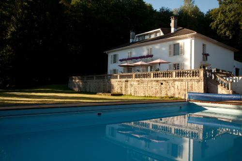 Villa Moncoeur : Bed and Breakfast near Le Syndicat