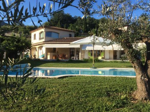 Les LILLAS : Bed and Breakfast near Carros