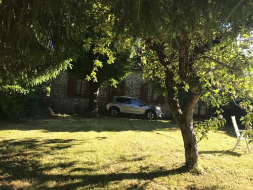 Holiday home Drugeac : Guest accommodation near Saint-Martin-Valmeroux