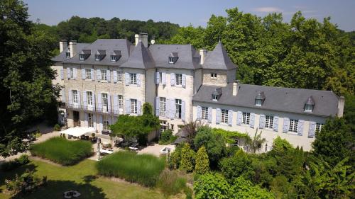 Chateau de Lamothe : Bed and Breakfast near Ance
