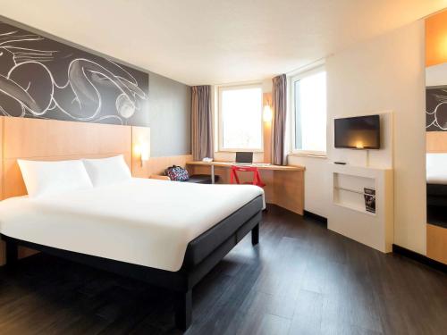 ibis Paris Orly Rungis : Hotel near Massy