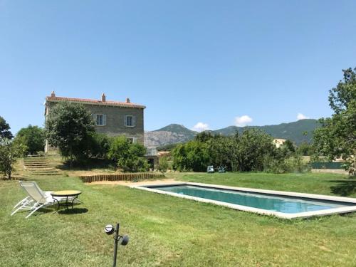villa avec piscine : Guest accommodation near Eccica-Suarella