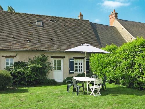 Ferienhaus Chambray-Lès-Tours 300S : Guest accommodation near Monts