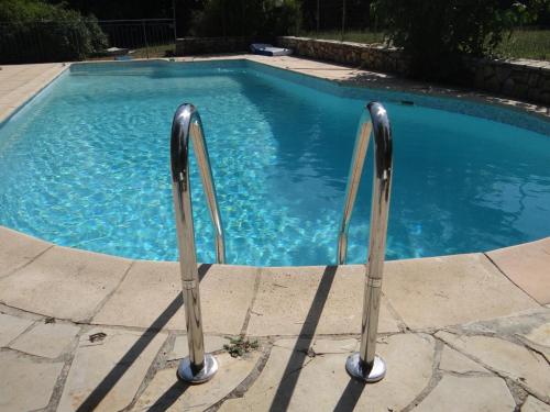 Maison avec piscine : Guest accommodation near Lorgues