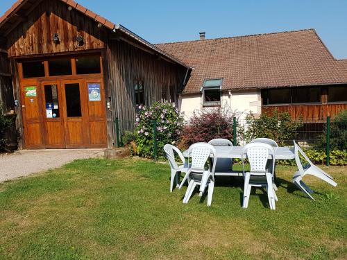 Chambres d'hôtes le Sauceley : Bed and Breakfast near Les Fessey